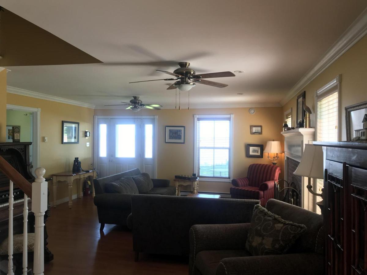 Cresthaven By The Sea Bed & Breakfast South Maitland Екстериор снимка