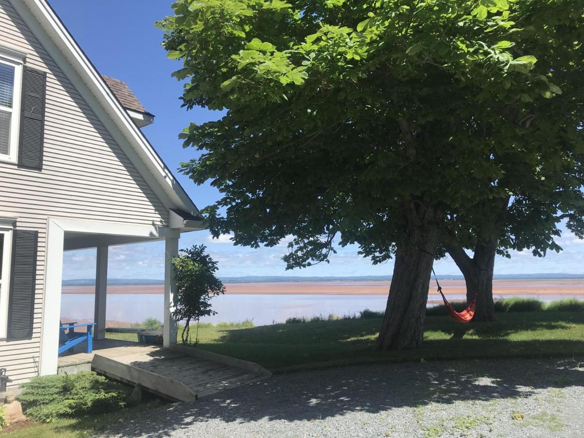 Cresthaven By The Sea Bed & Breakfast South Maitland Екстериор снимка